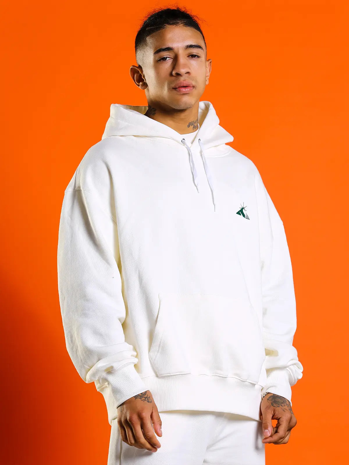 KIT White Hoodie + Shorts ESSENTIALS The Italian Dream