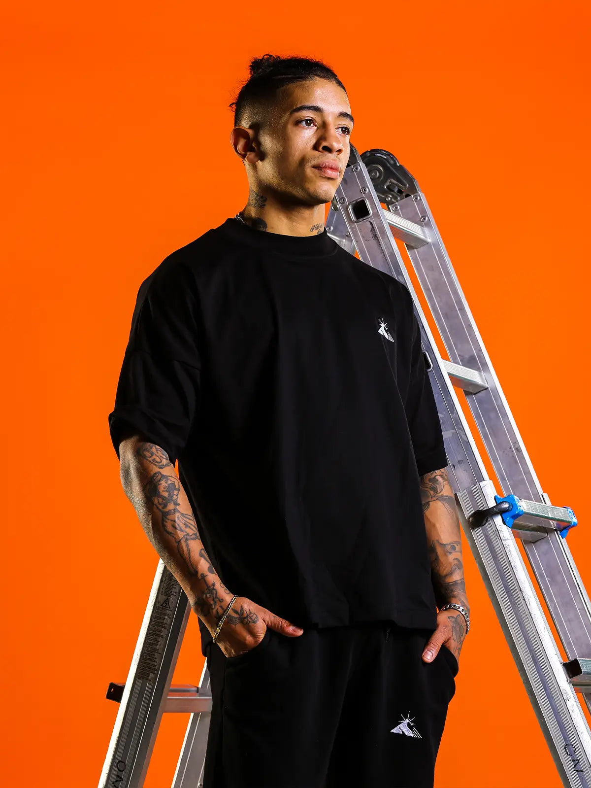 KIT T-shirt + Pantaloncini ESSENTIALS BLACK The Italian Dream Marvin Vettori